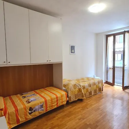 Campione - Garda Wind 2 Bedrooms Lägenhet Campione del Garda