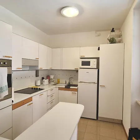 Campione - Garda Wind 2 Bedrooms Apartment